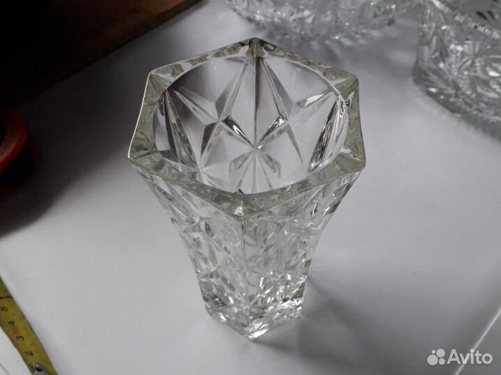 Хрустальная ваза