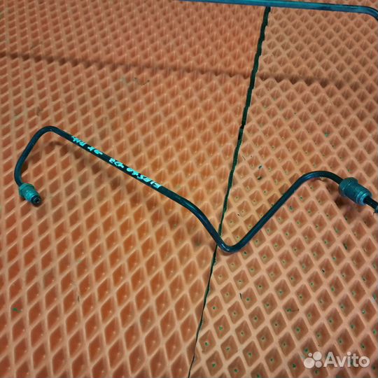 Трубка тормозная передняя левая Ford Fiesta MK5