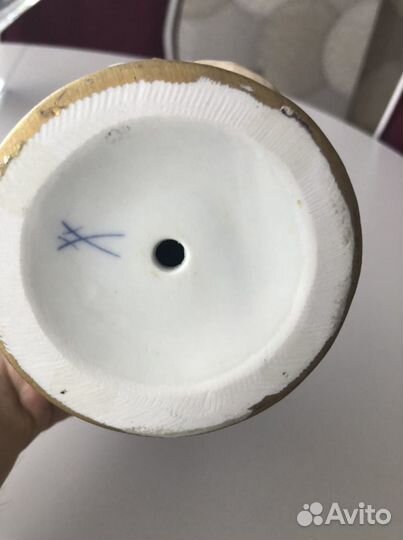 Статуэтка девушка с собачкой