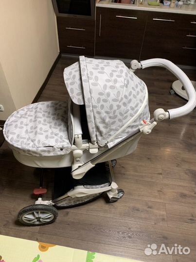 Детская коляскa Hot mom