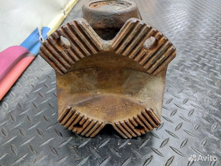 Вал карданный 1600 мм Mercedes-Benz Axor