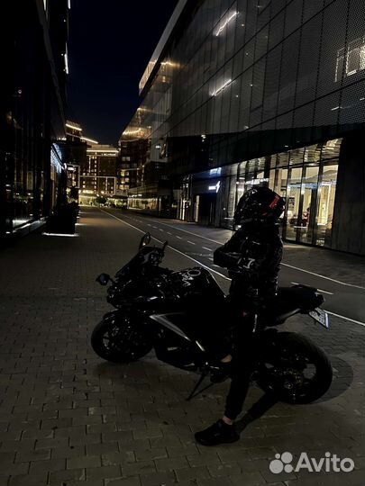 Мотоцикл для фотосессии