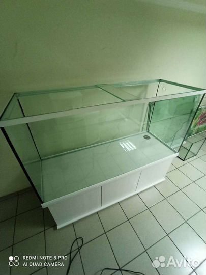 Аквариум 784 для торговли живой рыбой