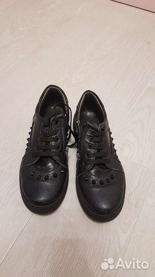 Полуботинки для девочки 35 (Школьные туфли )