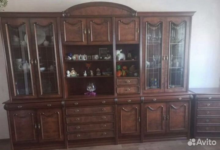 Стенка в гостиную