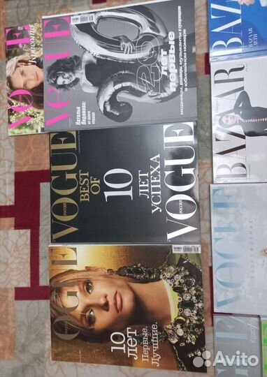 Журналы Vogue и Harper's Bazaar
