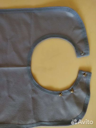 Нагрудник для кормления взрослого. Канада