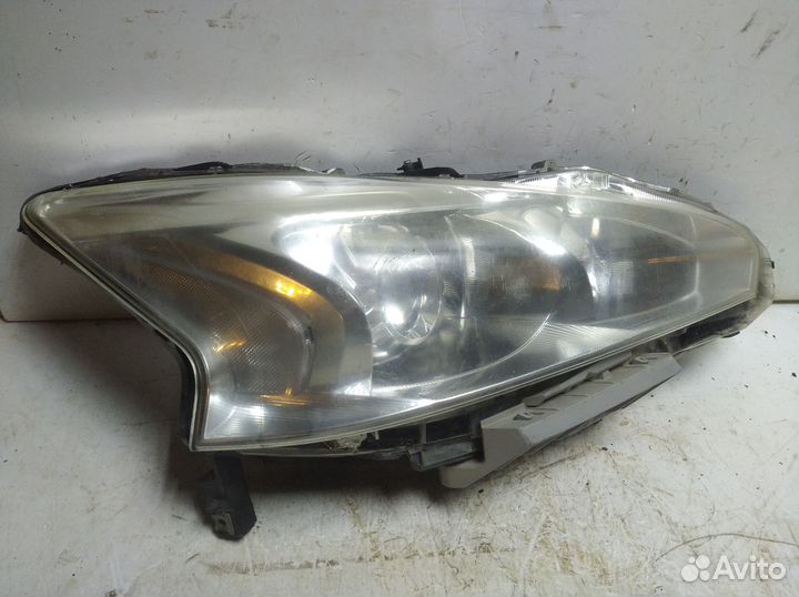 Фара Nissan Teana J33 2014–2020
