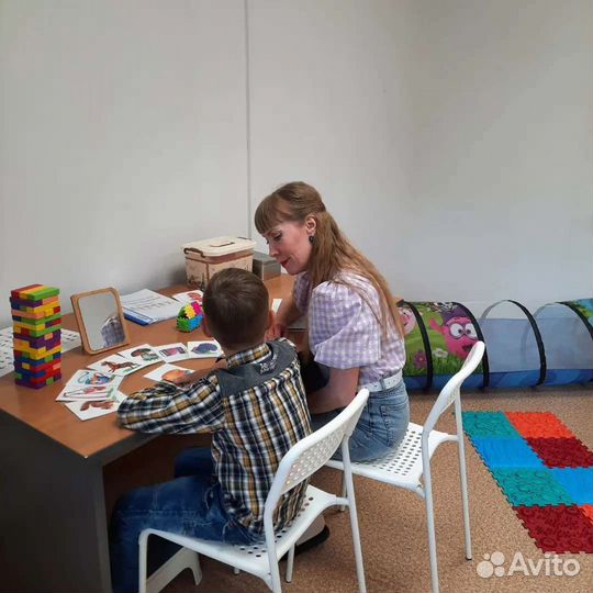 Логопед, дефектолог