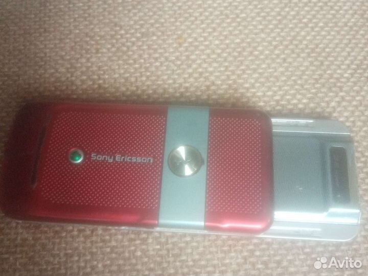 Кнопочный телефон sony ericsson