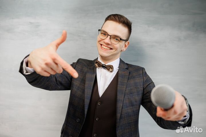 Ведущий (не тамада) на свадьбу/юбилей/выпускной