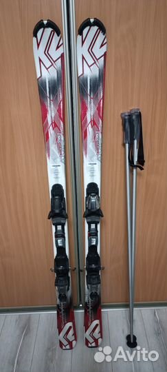 Горнолыжные лыжи и ботинки