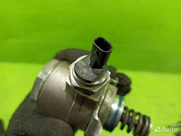 Насос топливный (тнвд) Volkswagen Tiguan