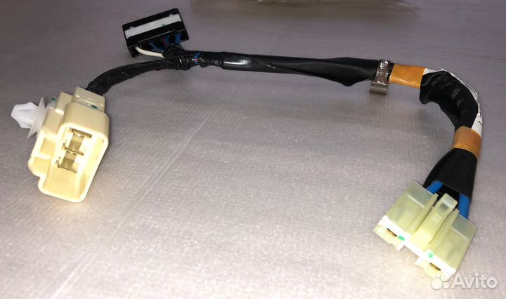 Пучок проводов toyota camry 8214333050