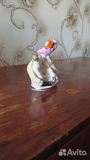 Статуэтка фарфоровая СССР