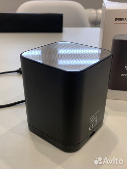 Портативная колонка