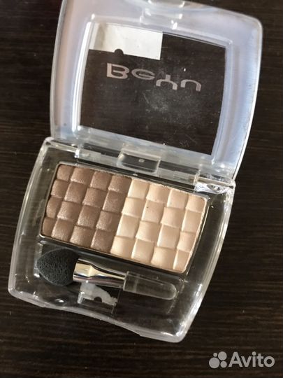 Тени для век