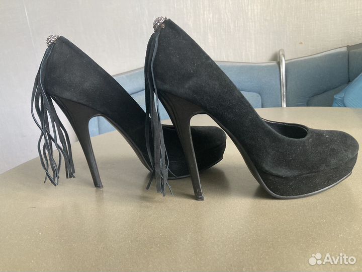 Туфли женские 38 размер черные замшевые