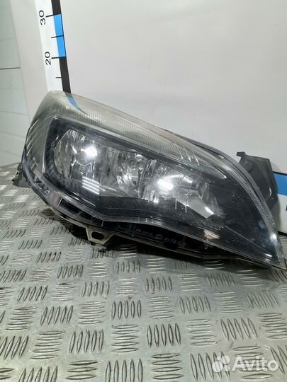 Б/У Фара правая Opel Astra J