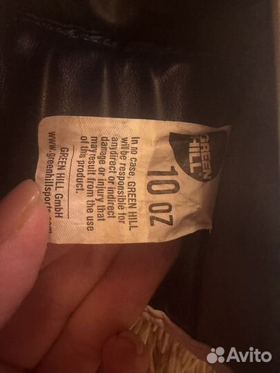 Боксерские перчатки green hill 10 oz