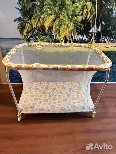 Манеж детский складной