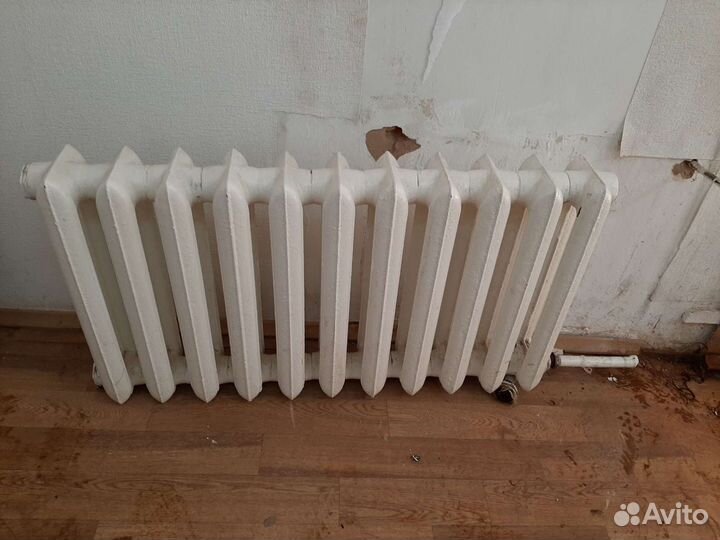 Батарея чугунная