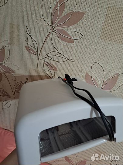 Уф лампа для ногтей