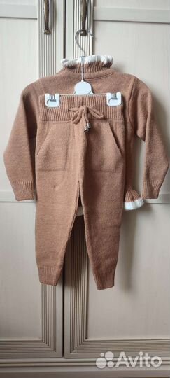 Вязанный костюм для девочек 92, 98, 110