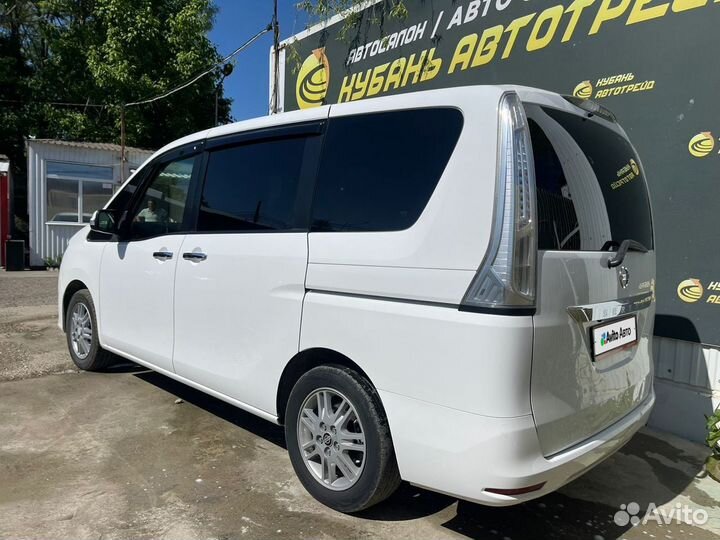 Nissan Serena 2.0 CVT, 2015, 182 000 км