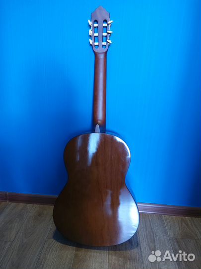 Акустическая гитара yamaha C40