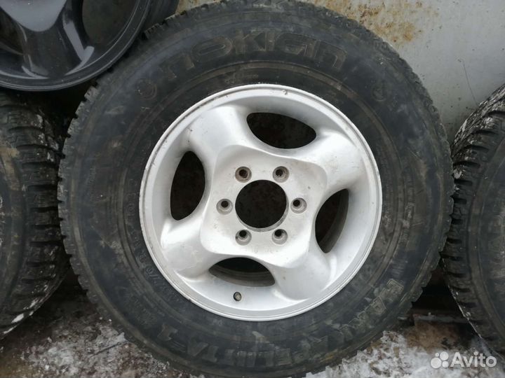 Nokian Tyres Hakkapeliitta 10 245/70 R16