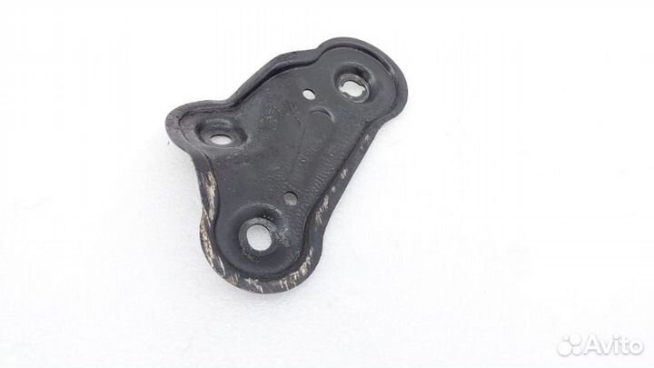 Кронштейн подрамника передний правый Kia Optima JF