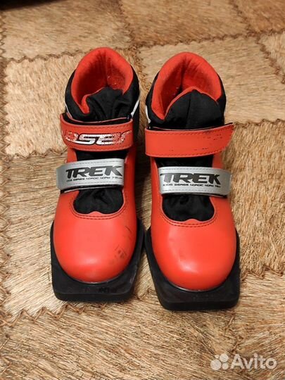 Лыжные ботинки 33