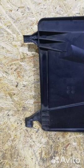 Диффузор вентилятора Ford Focus 2 рест. 2009