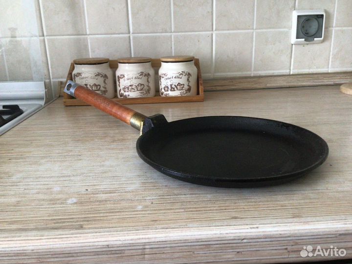 Сковорода блинная чугунная