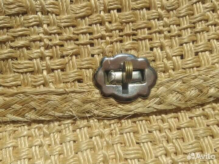 Соломенный клатч