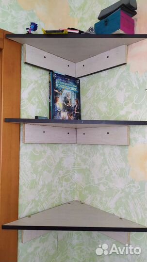 Полка настенная угловая