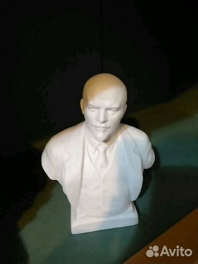 Продам бюст ленина