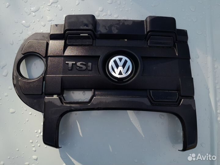 Накладка двигателя Volkswagen 03C103925BF