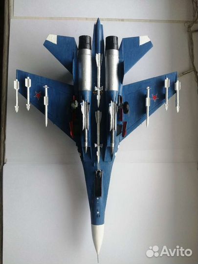 Модель самолета су27