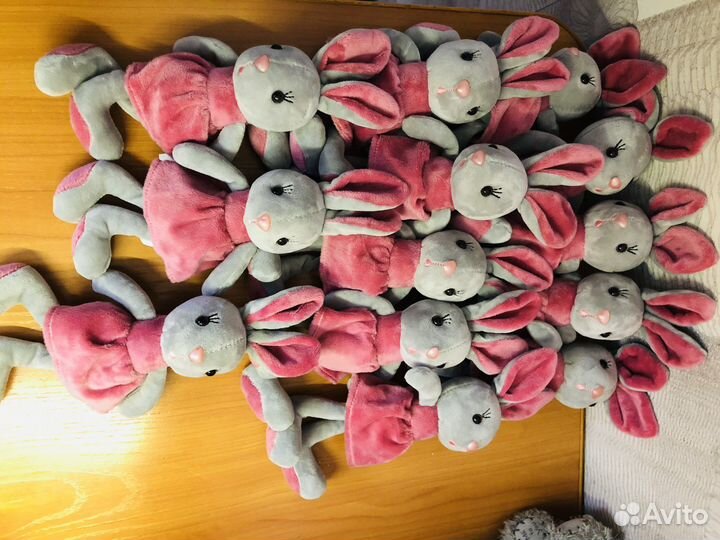 Зайчики в платьях подарок на 8 марта