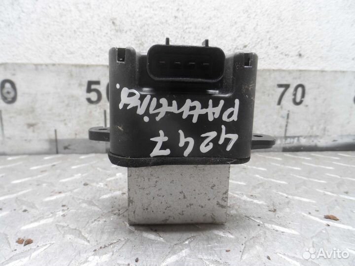 Резистор отопителя Nissan Pathfinder R51