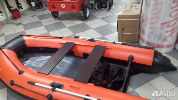 Лодка надувная резиновая весельная