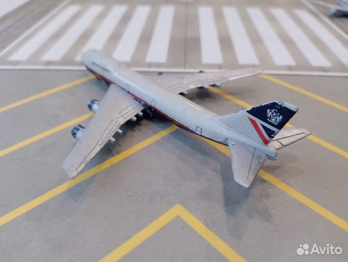 Самолёт Boeing 747 