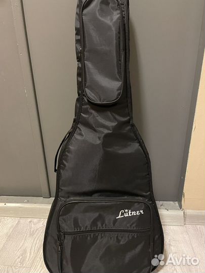 Акустическая гитара