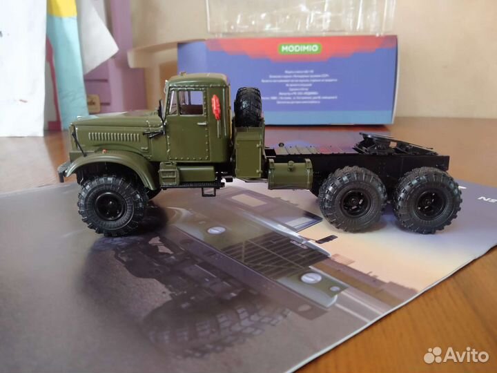 Краз 255 В седельный тягач модель 1/43 номер 79