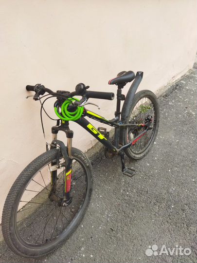 Велосипед GT спортивный подростковый