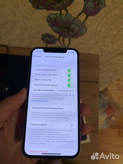 iPhone 12, 64 ГБ