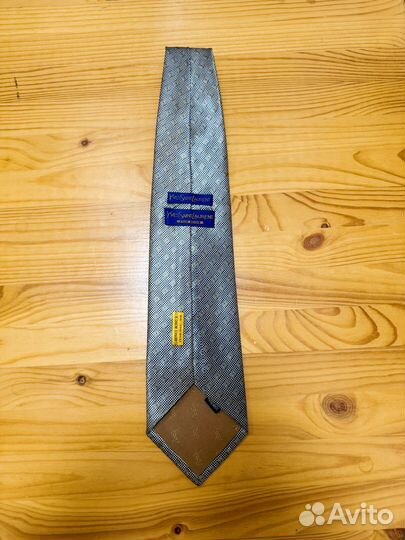 Шикарный галстук Yves Saint Laurent