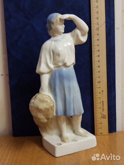 Колхозница со снопом Жница Фарфор